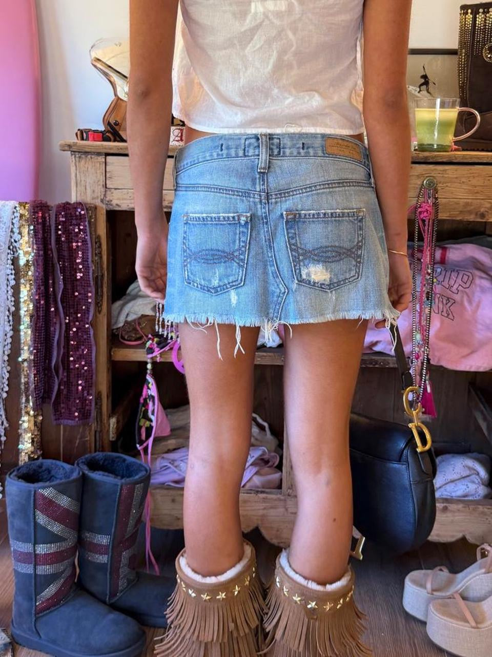 Vintage 00’s Abercrombie and Fitch denim skirt