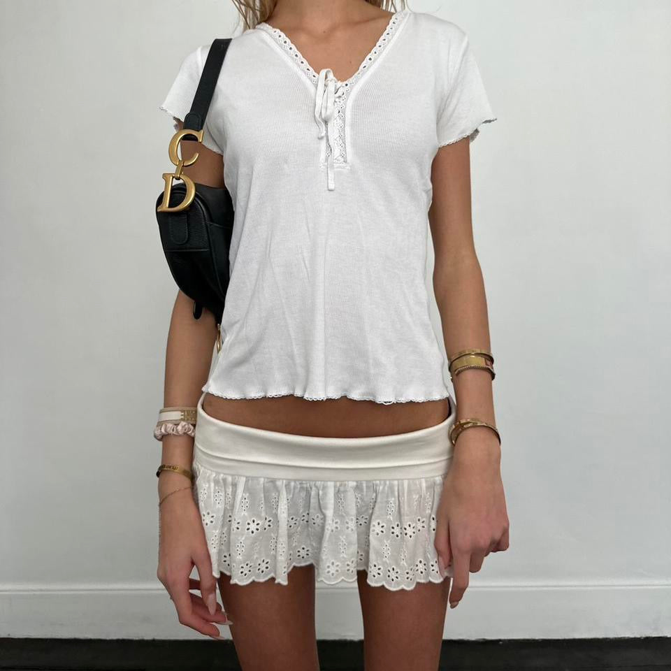 Vintage 2000’s white classic top