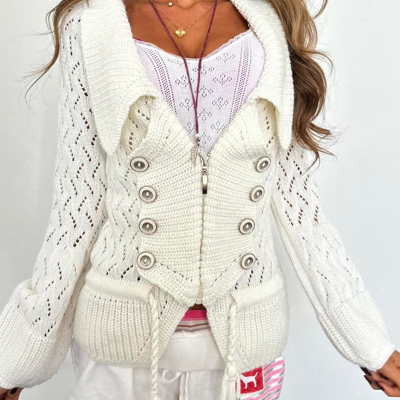 Vintage 90’s knitted white cardigan sweater