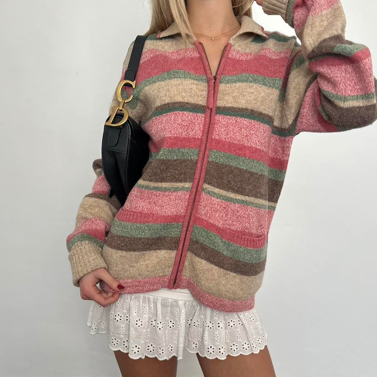 Vintage knitted zip up