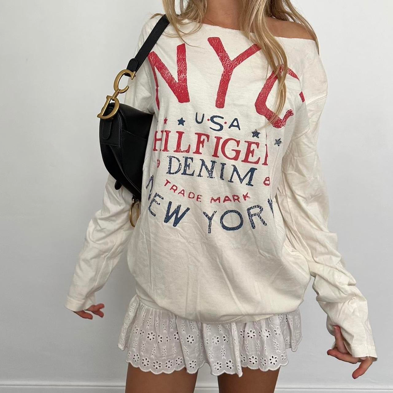 Vintage 90’s Tommy Hilfiger NYC long sleeves top