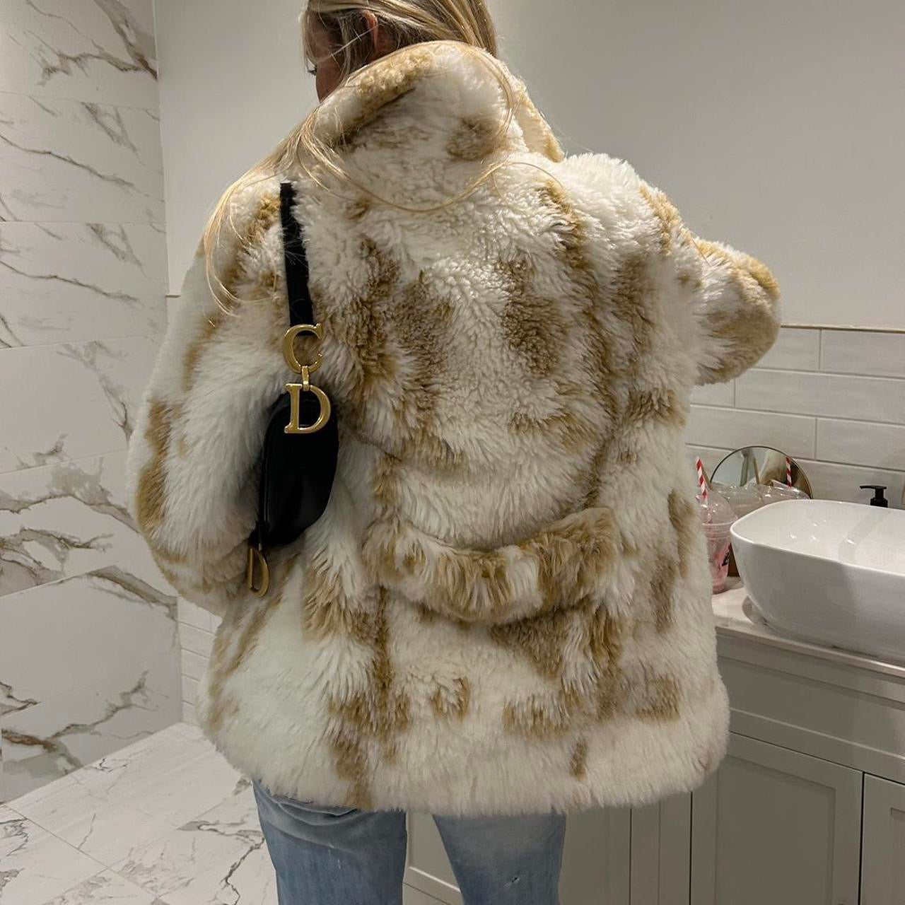 Vintage 2000’s faux fur leopard jacket