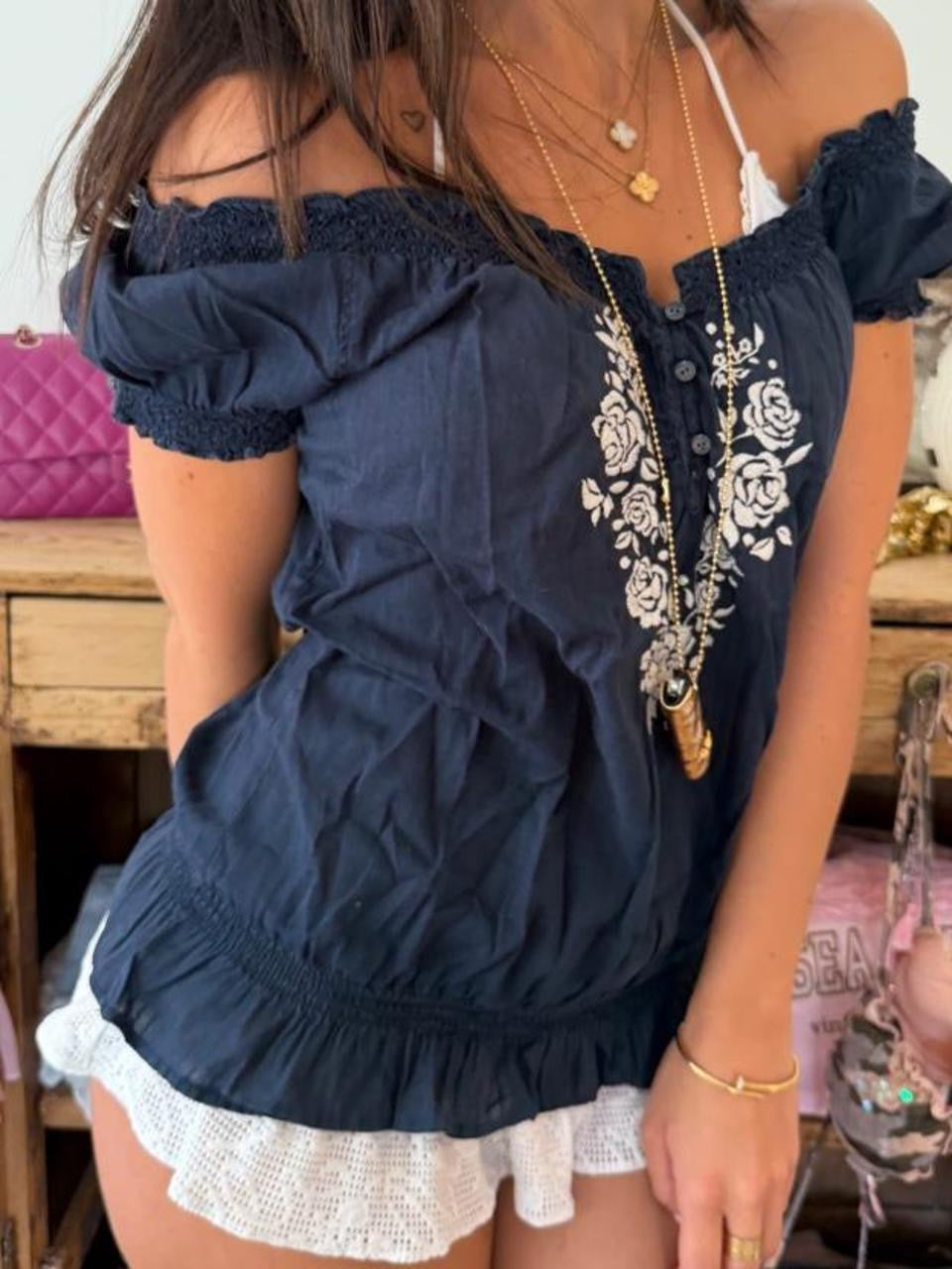 Vintage 00s navy embroidery boho top
