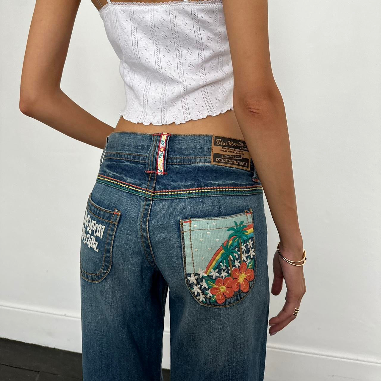 Vintage rare 90s island surf girl jeans 🏄🏻‍♀️