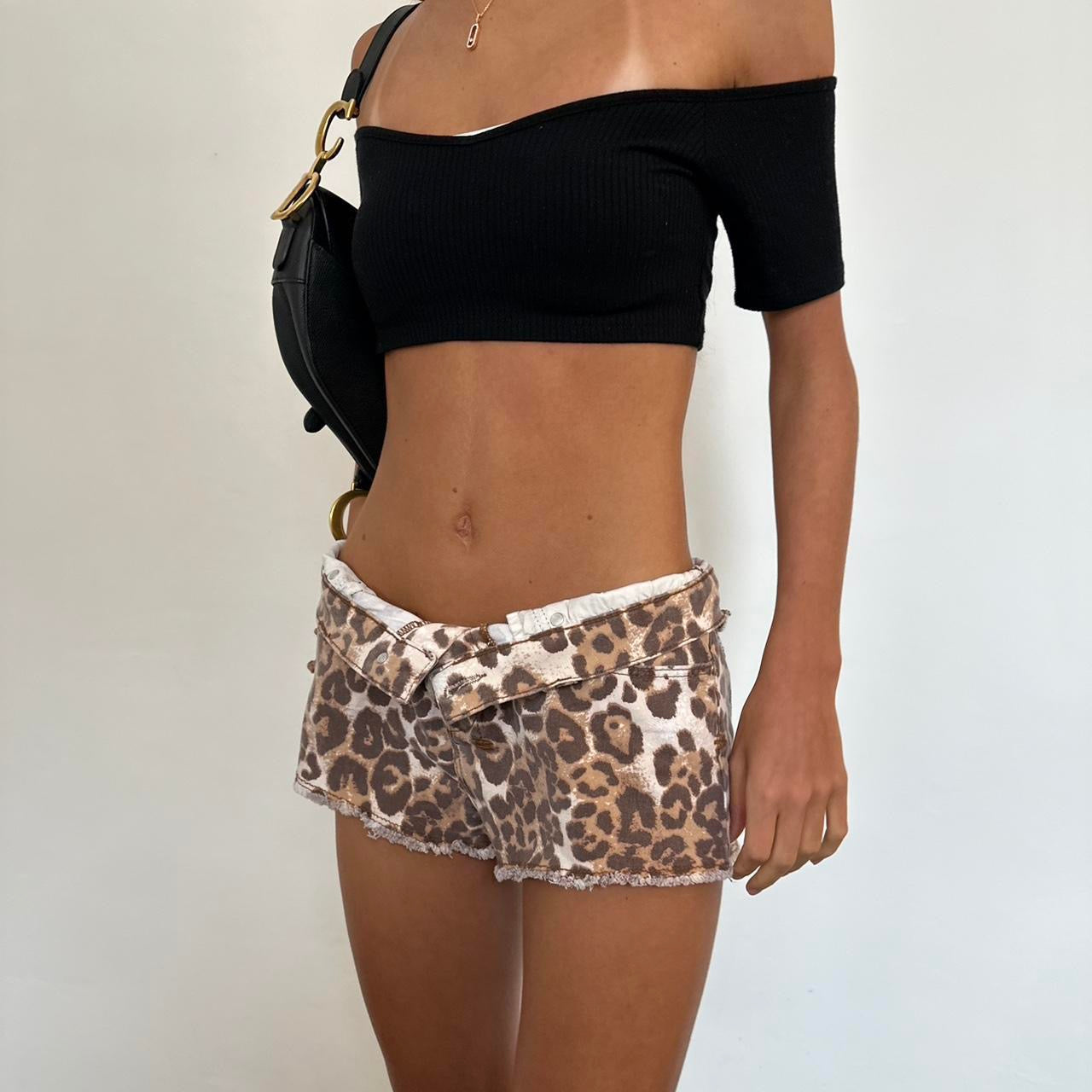 Vintage leopard print 2000s shorts