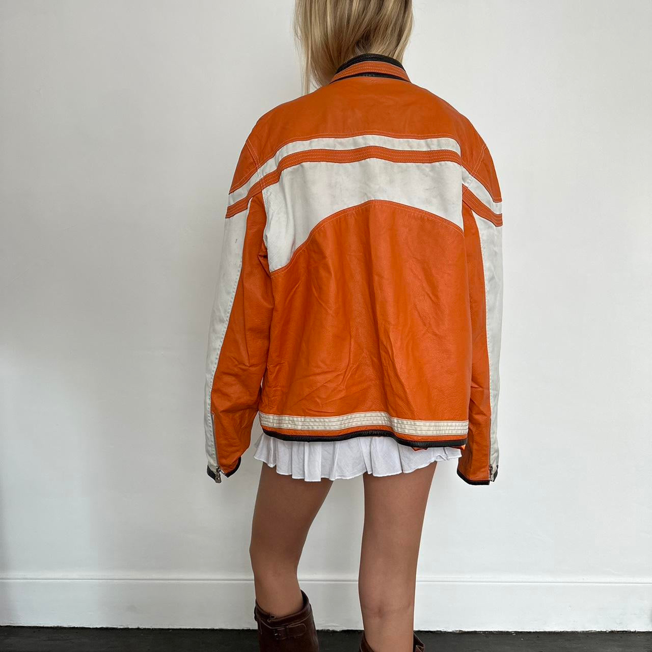 Vintage 90s orange genuine leather jacket 🧡