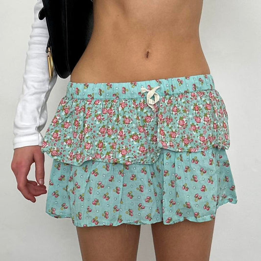 Vintage early 2000s floral wallpaper layered mini skirt