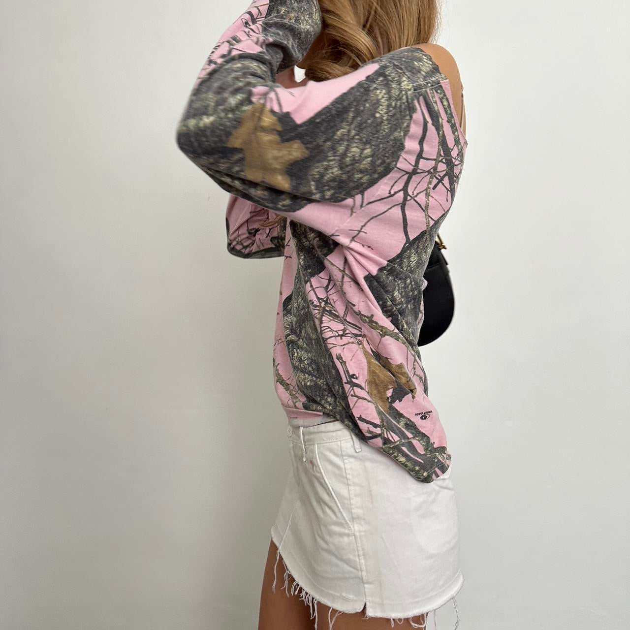 Vintage 90’s camouflage pink long sleeve top