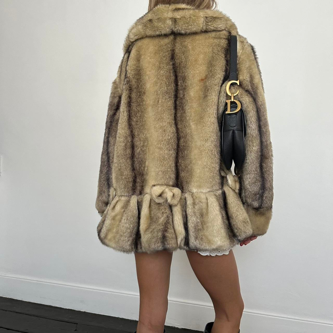 Vintage 2000’s brown & tan faux fur jacket