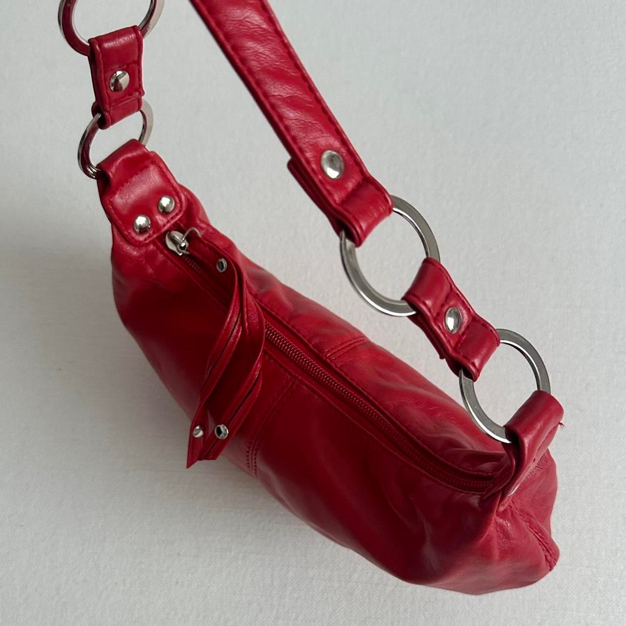 Vintage red cute little shoulder bag 🍒🍓