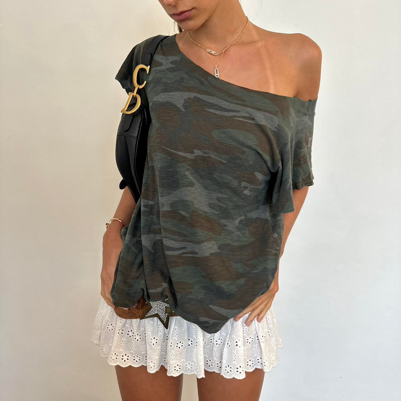 Vintage basic camouflage off the shoulder tee