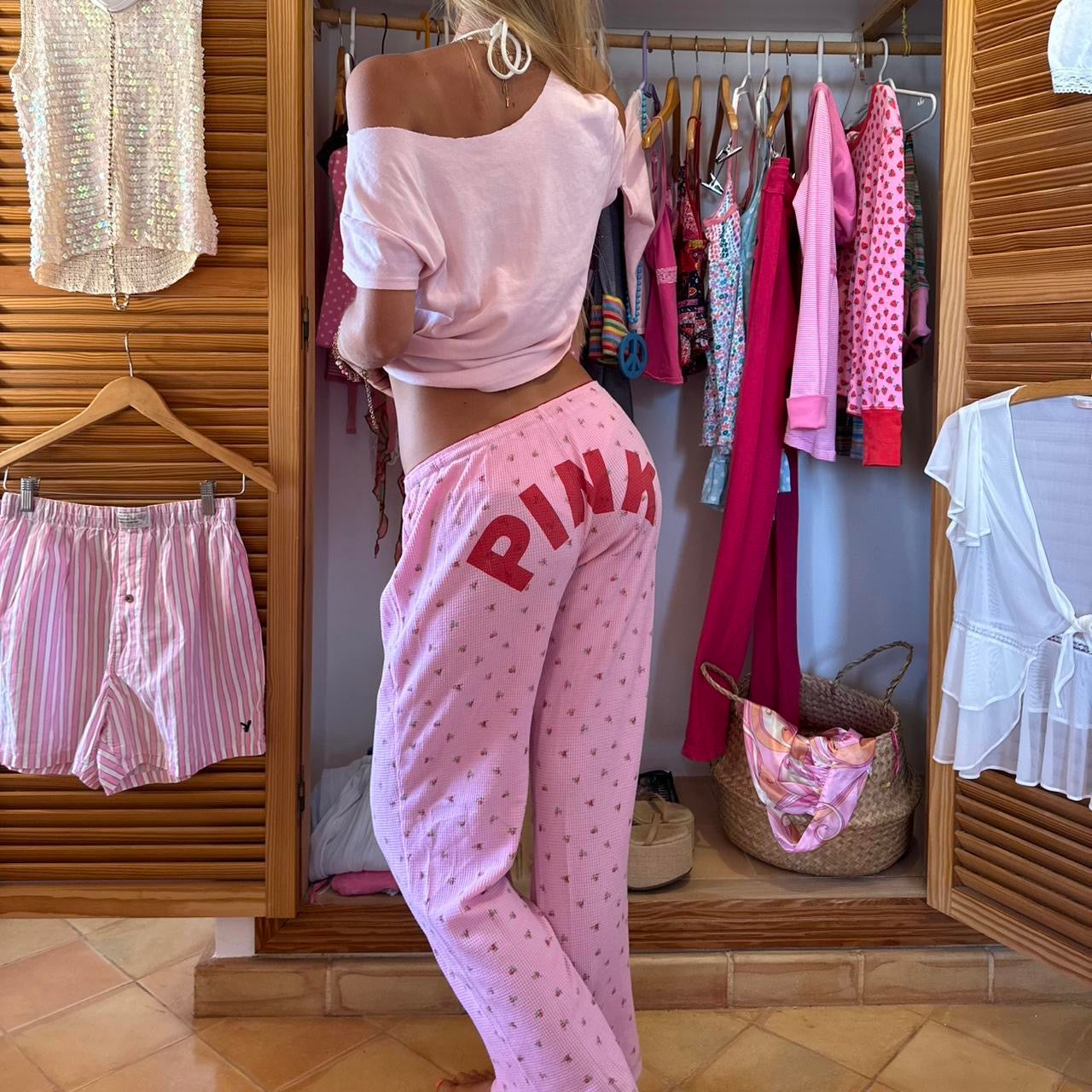 Vintage 2000’s VS floral sweatpants