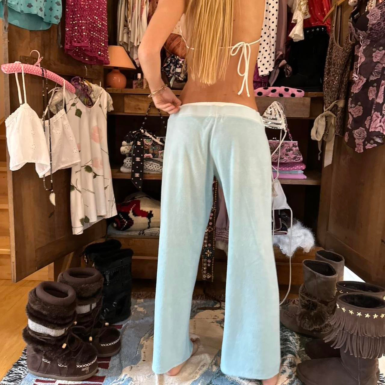 Vintage 2000’s Juicy Couture baby blue sweatpants