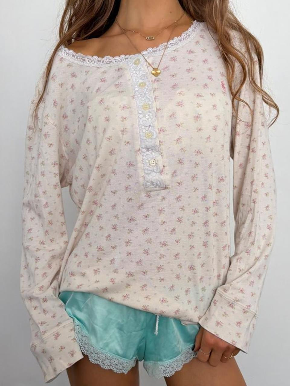 Vintage 90’s Ralph Lauren long sleeve floral wallpaper top