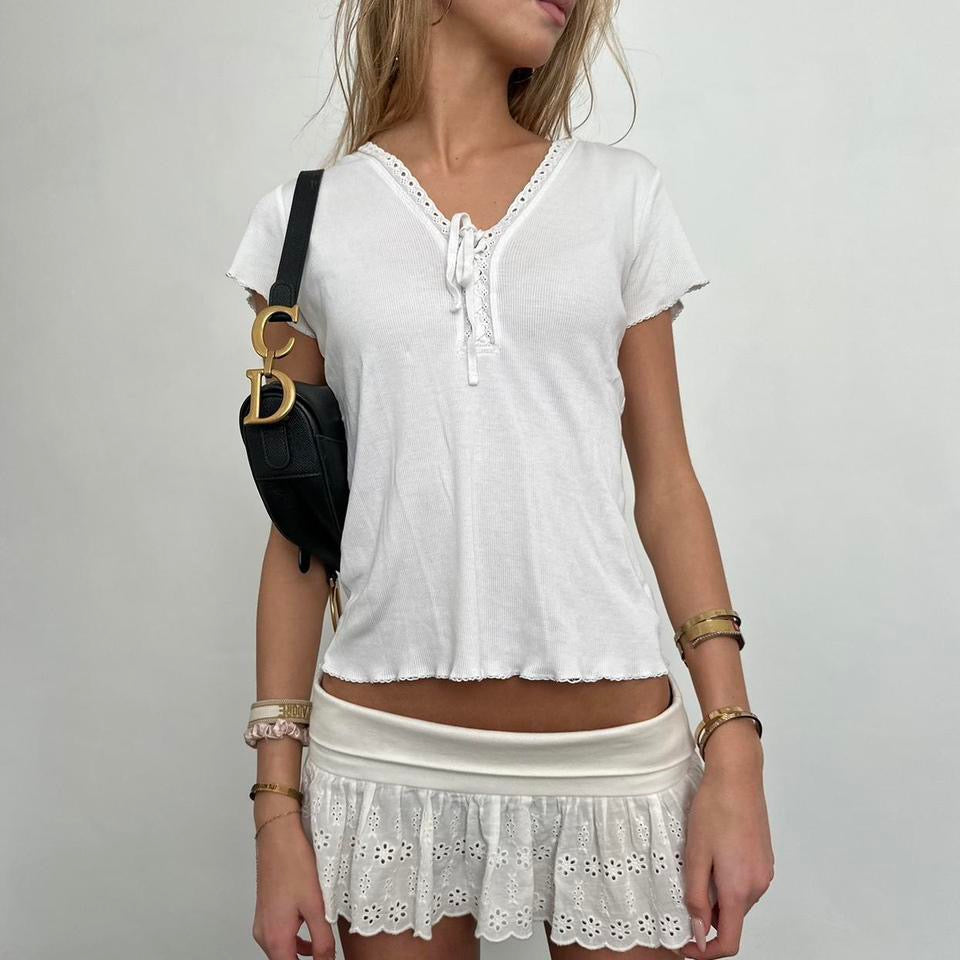 Vintage 2000’s white classic top