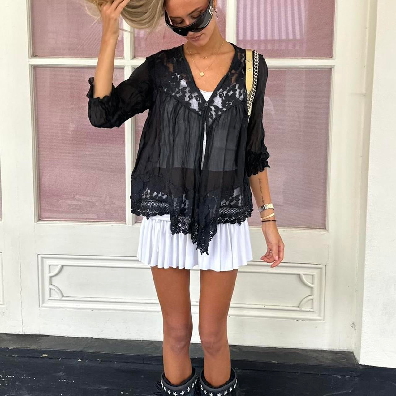 Vintage 90’s black lace long sleeve cardigan top