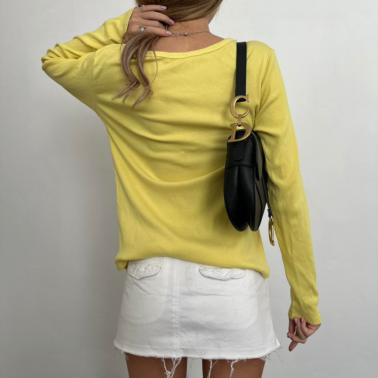 Vintage yellow heart soft lightweight sweater