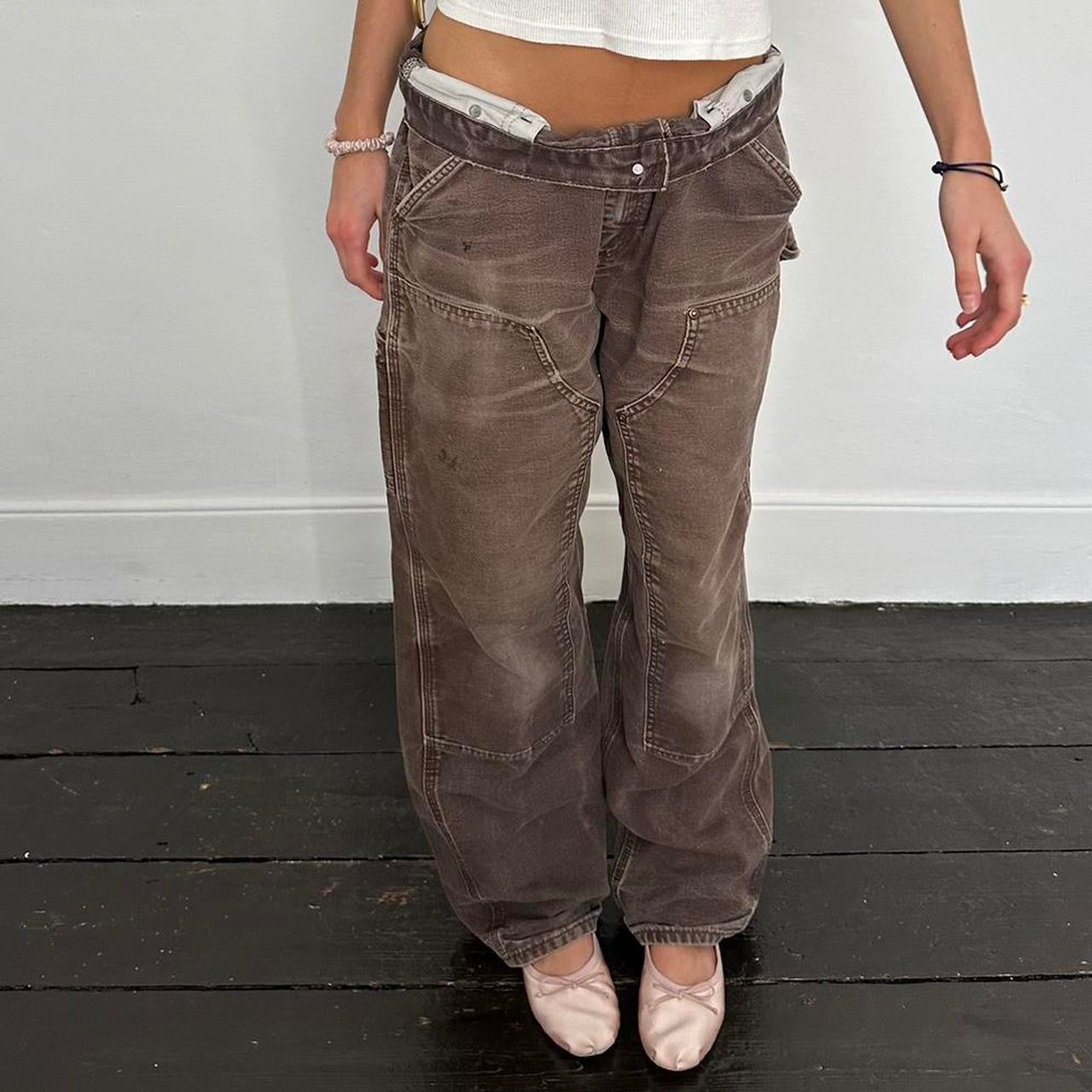 Vintage 90’s Carhartt distressed brown carpenter jeans 🤎