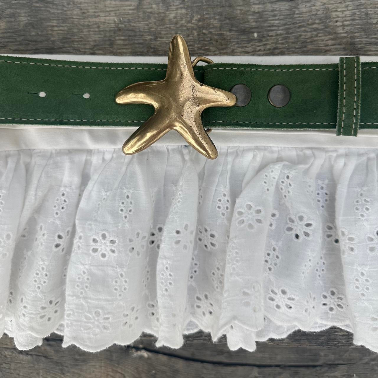 Vintage 90’s leather green starfish belt 🪸