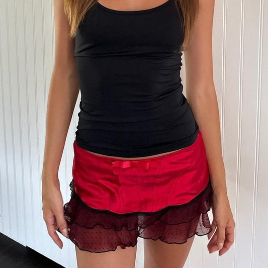 Vintage early 2000s red mini skirt ❣️