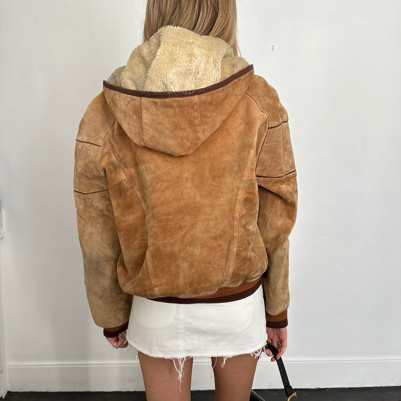 Vintage 90’s brown/tan bomber graphic leather jacket