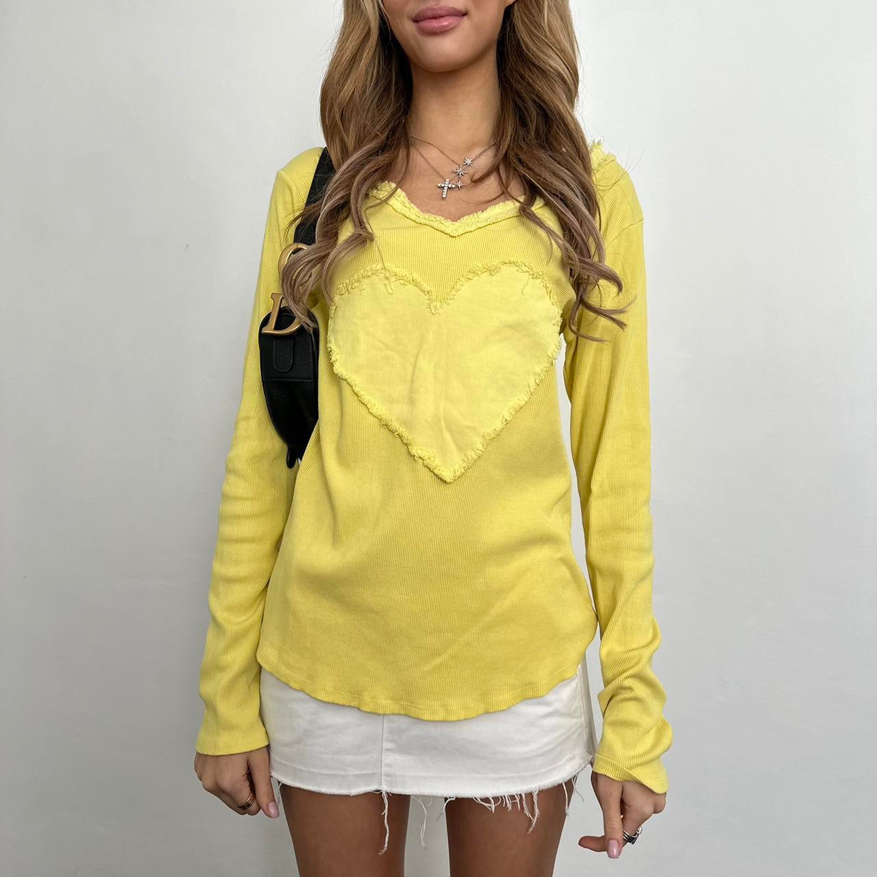 Vintage yellow heart soft lightweight sweater