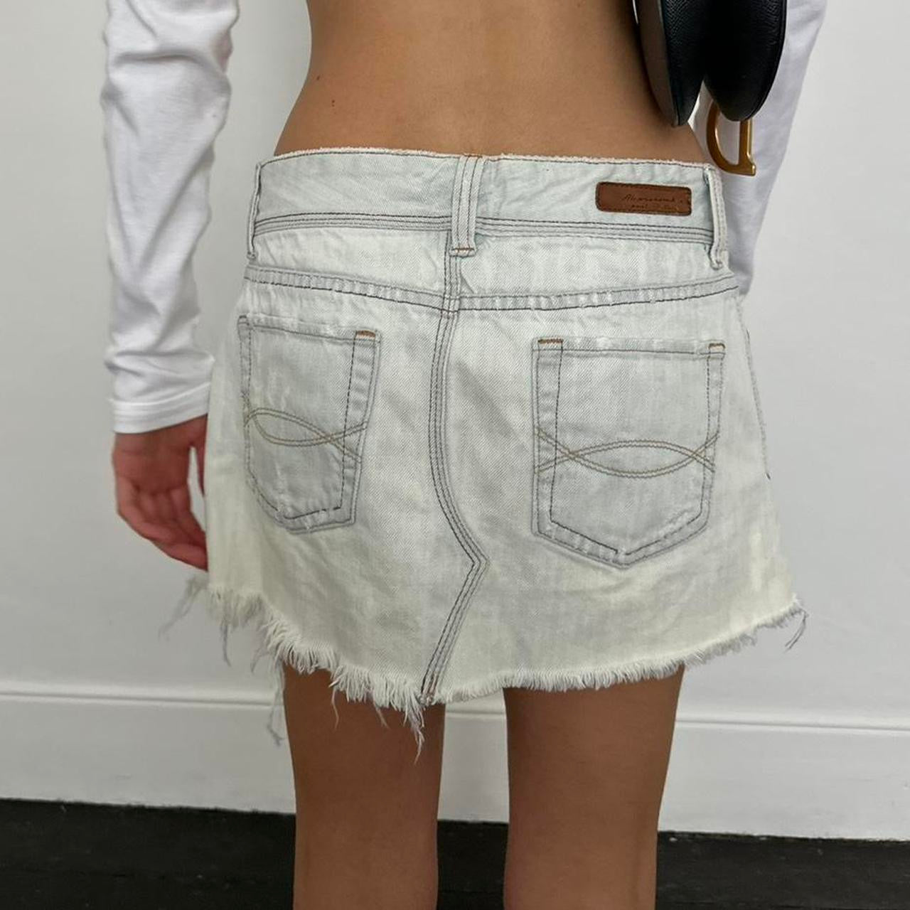 Vintage 2000’s Abercrombie and Fitch blue denim mini skirt