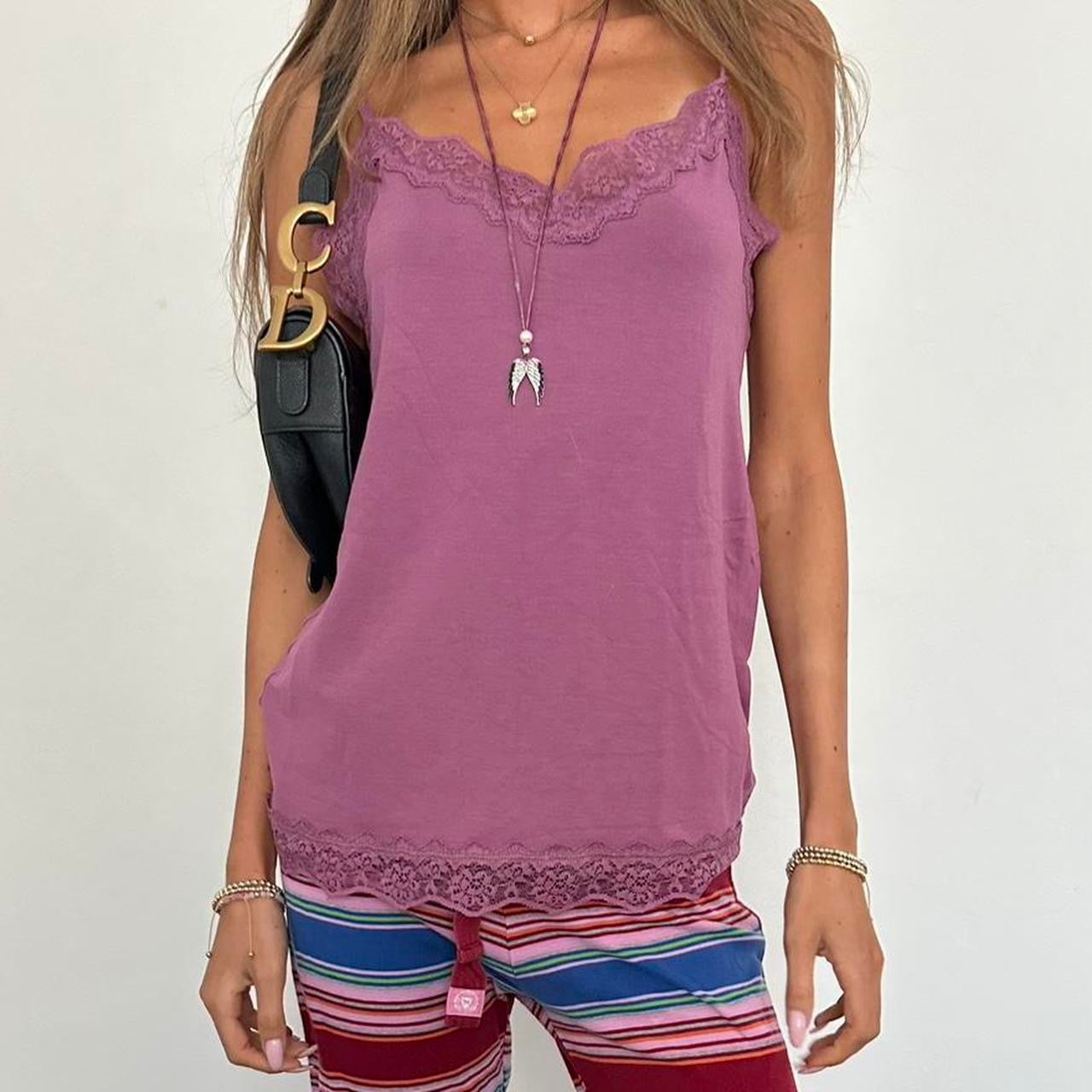 Vintage 2000’s purple lace cami top