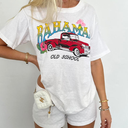 Vintage 90’s Bahamas graphic fun T-shirt