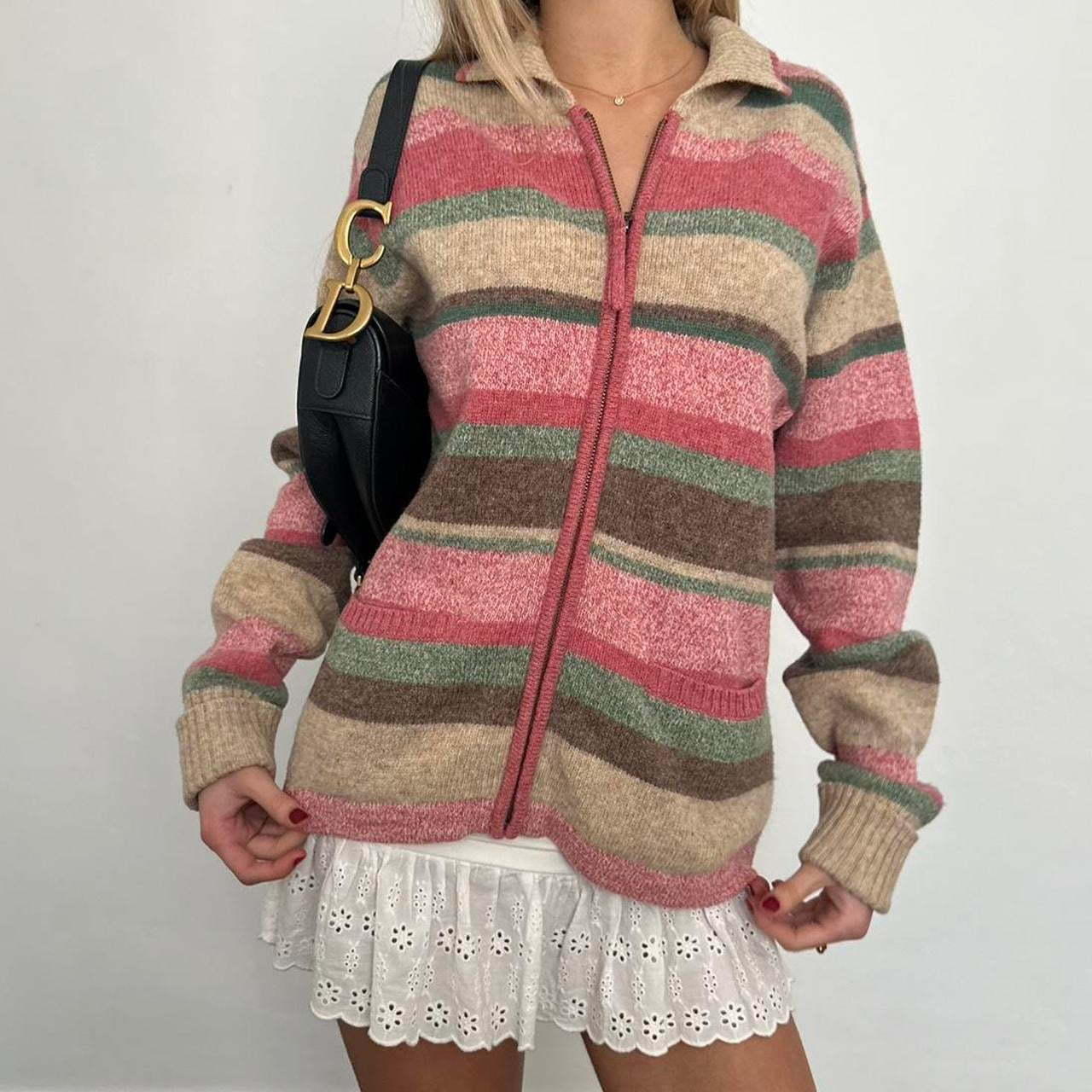 Vintage knitted zip up