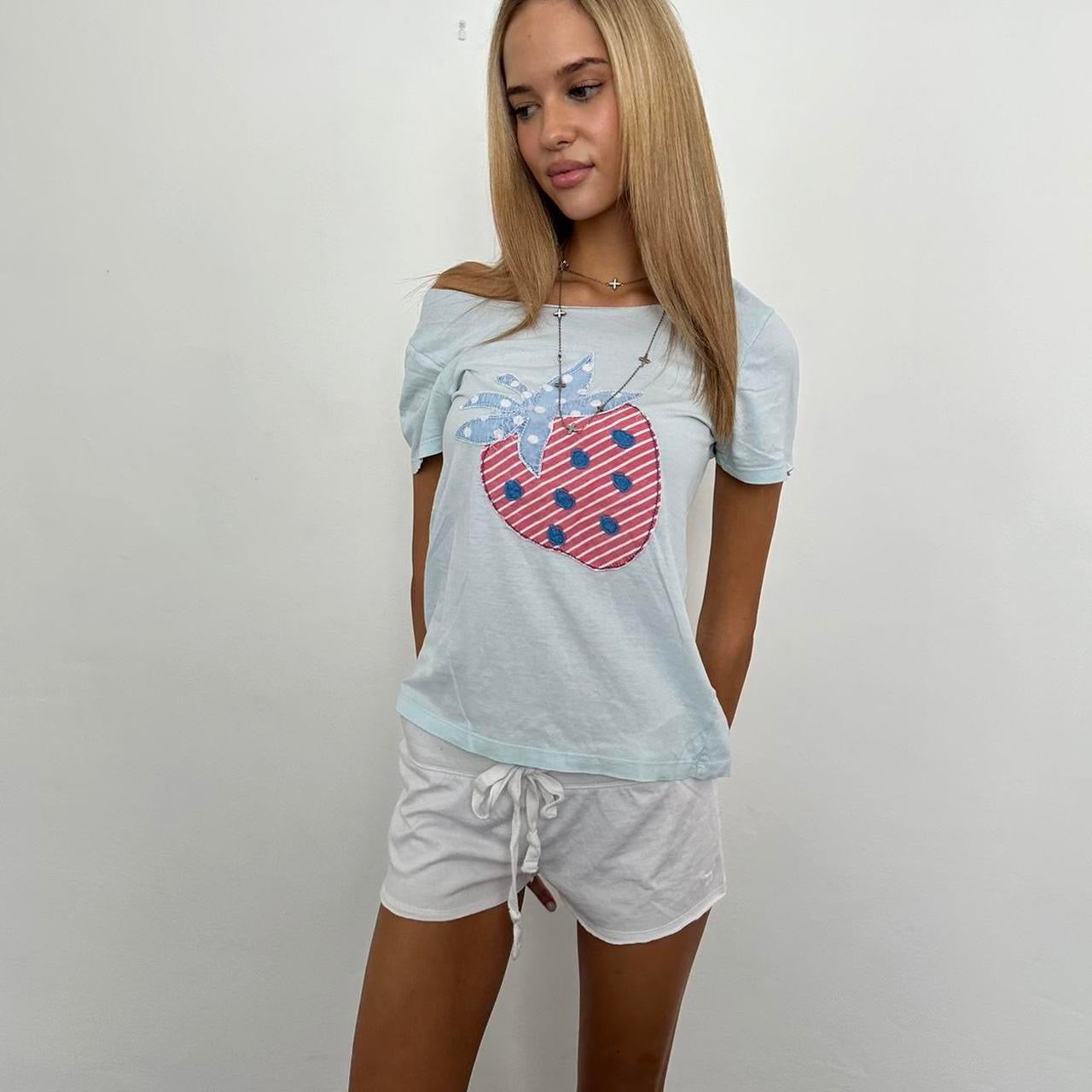 Vintage strawberry tee