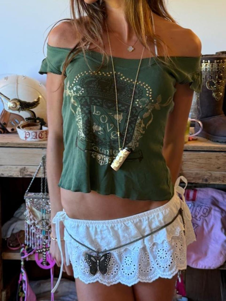 Vintage 00’s off shoulder green graphic top