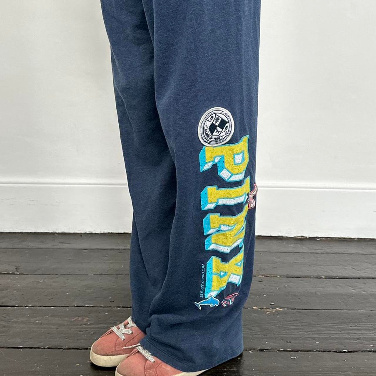 Vintage 2000’s Victoria’s Secret navy blue sweatpants