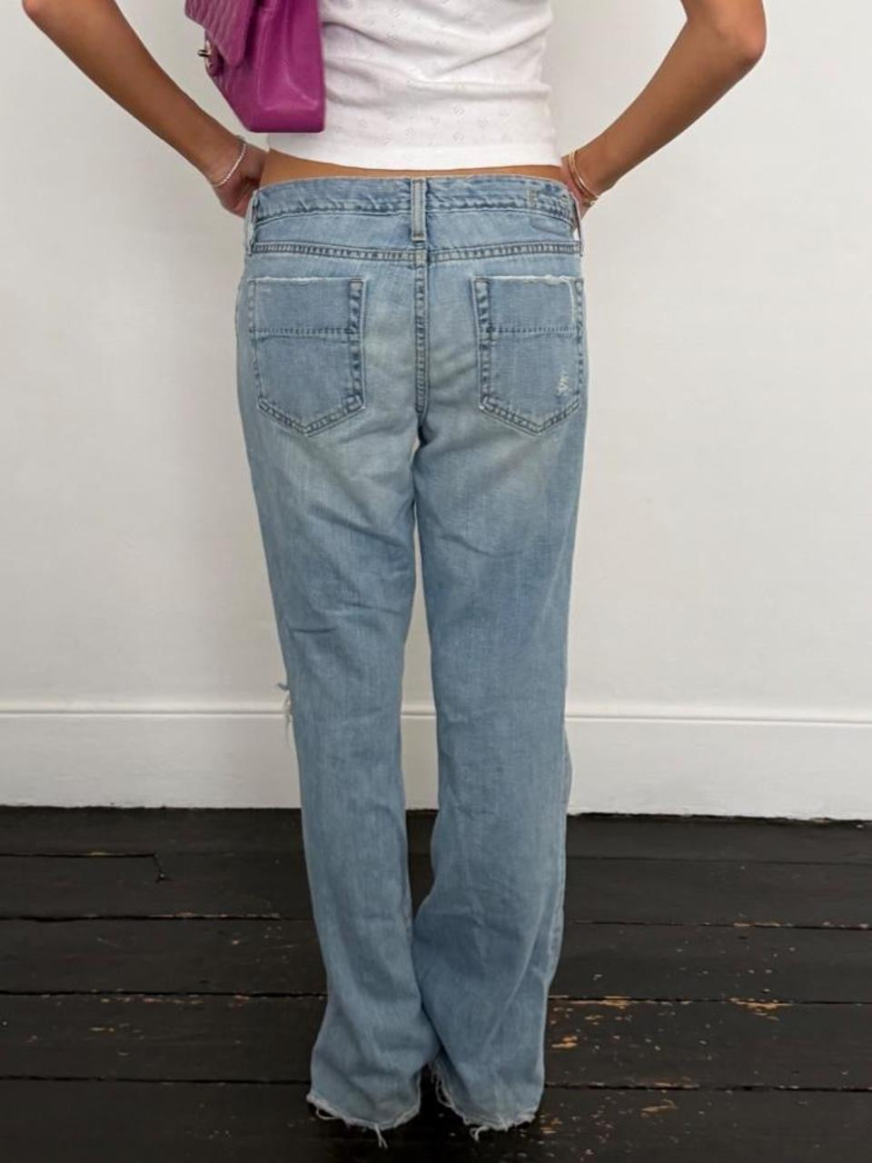 Vintage 00’s distressed boy fit low rise jeans