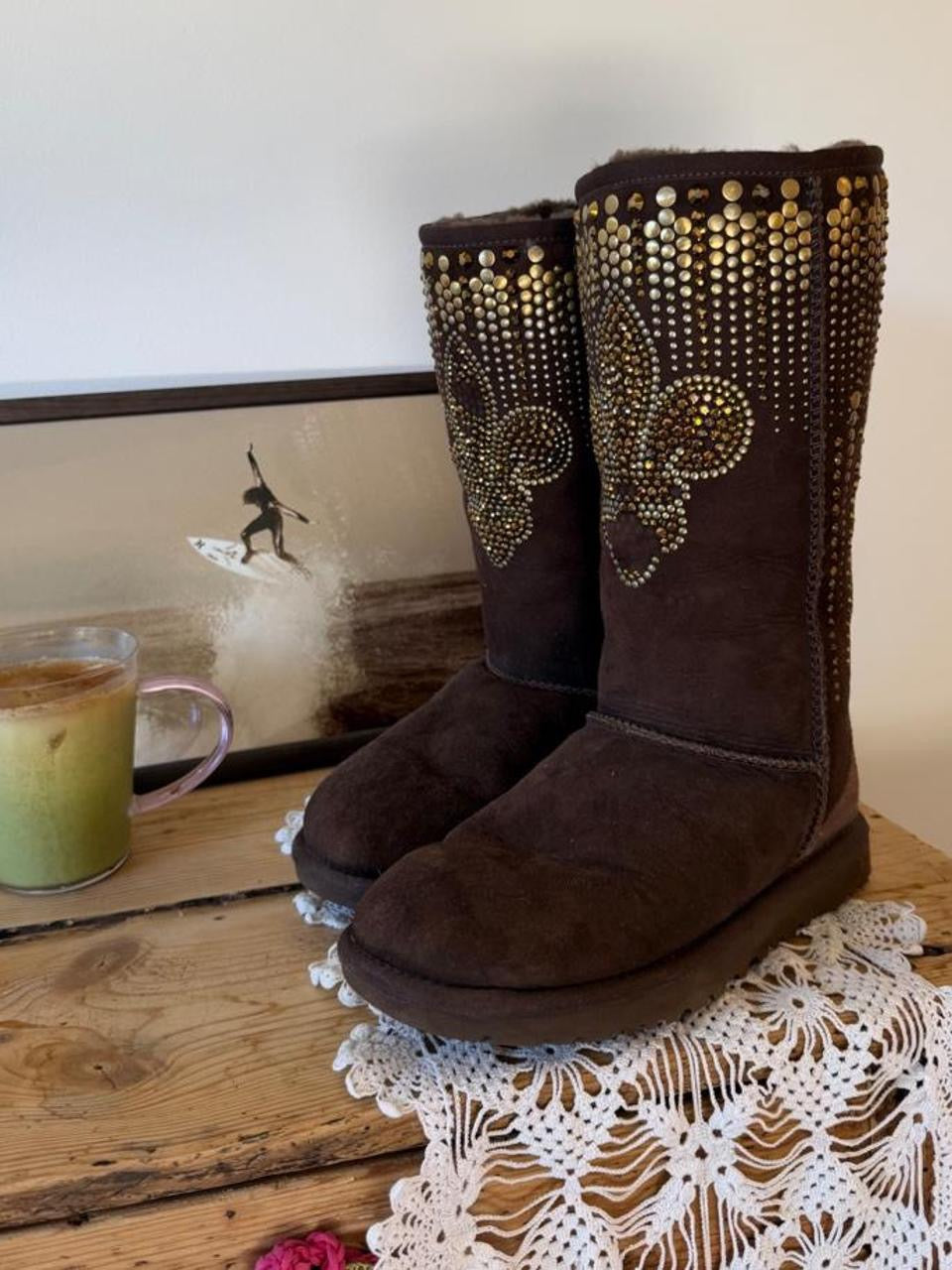 Vintage RARE 2000’s Ugg boots brown with gold studs EU 36