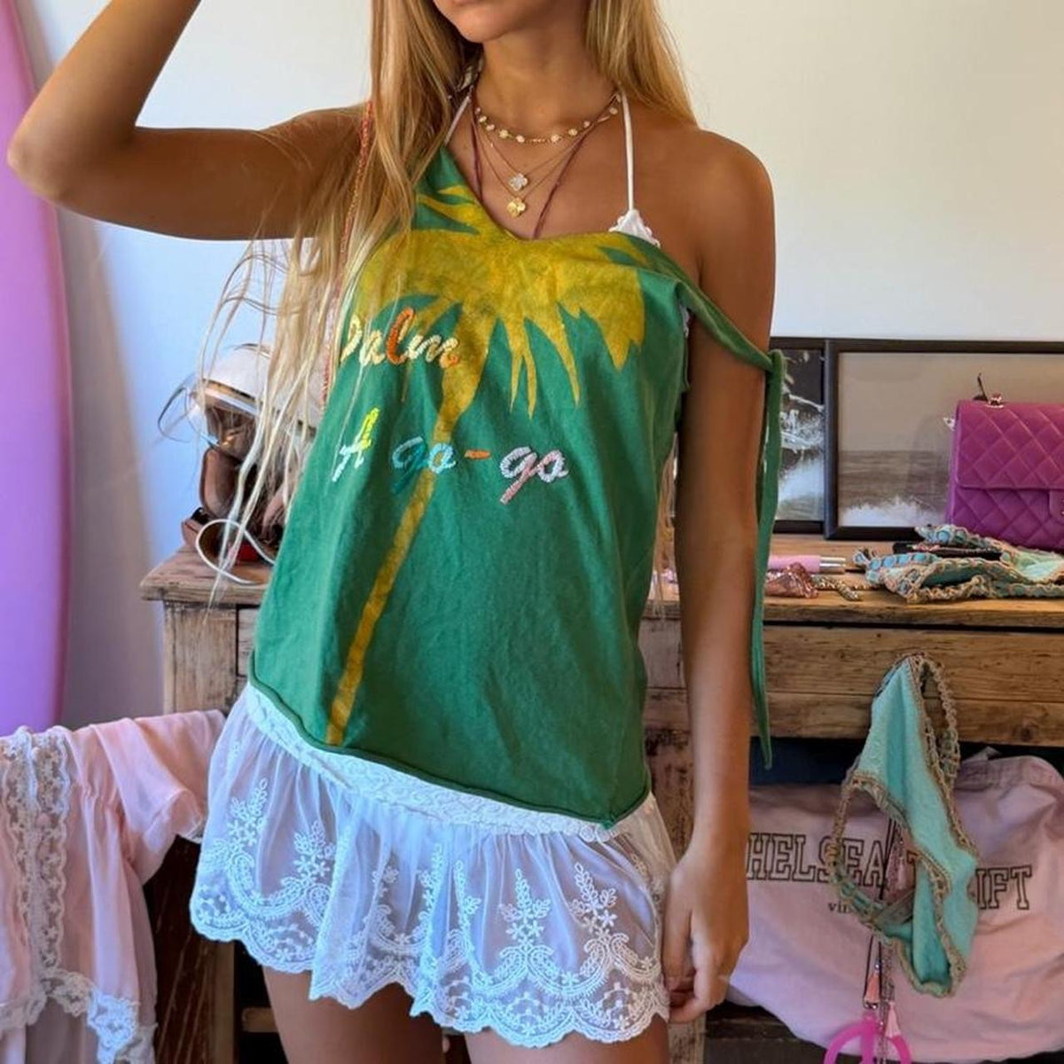 Vintage 00s Palm tree graphic island top