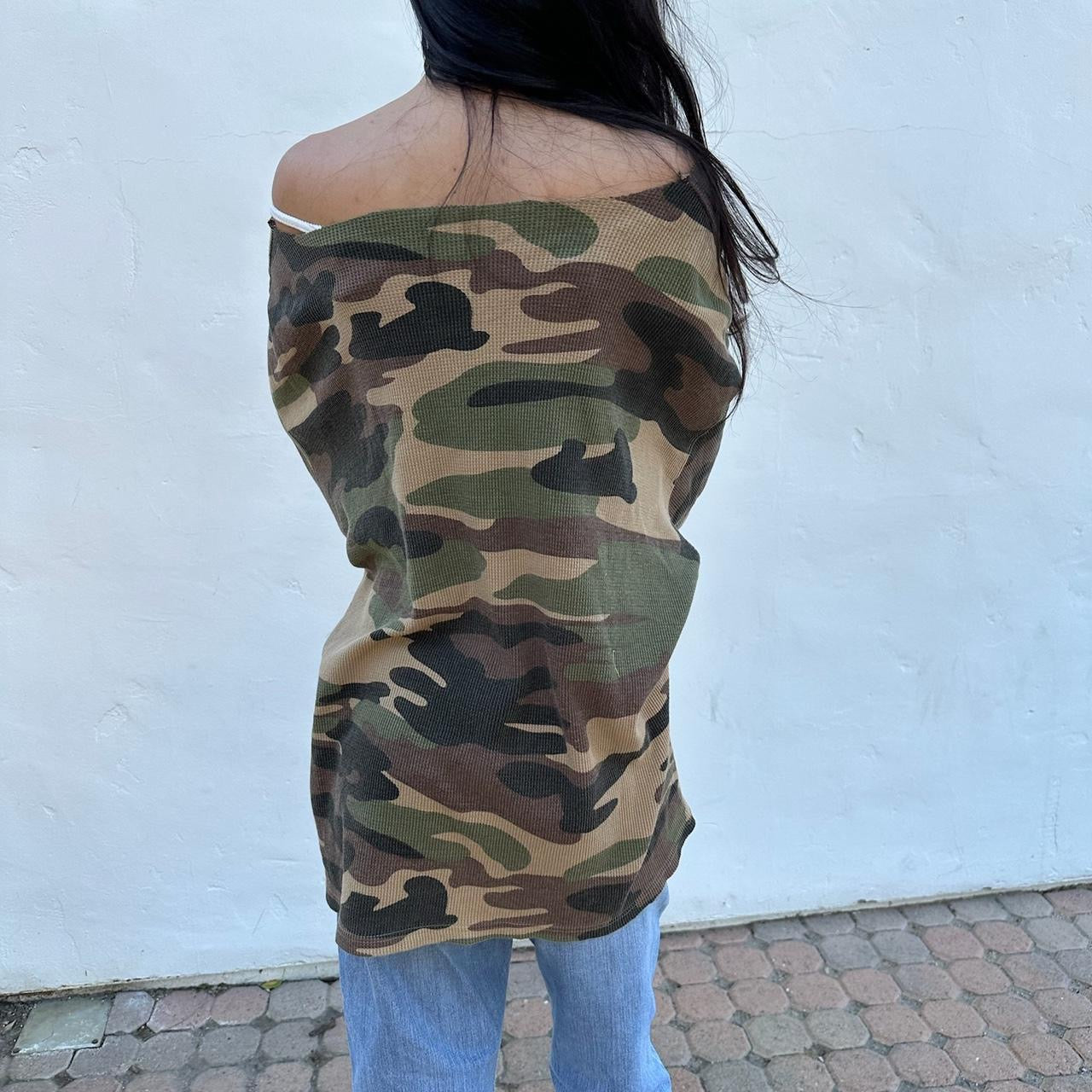 Vintage 90’s camouflage long sleeve top