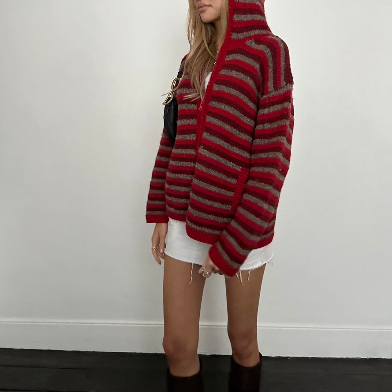 Vintage knitted red striped zip up jacket 🧺