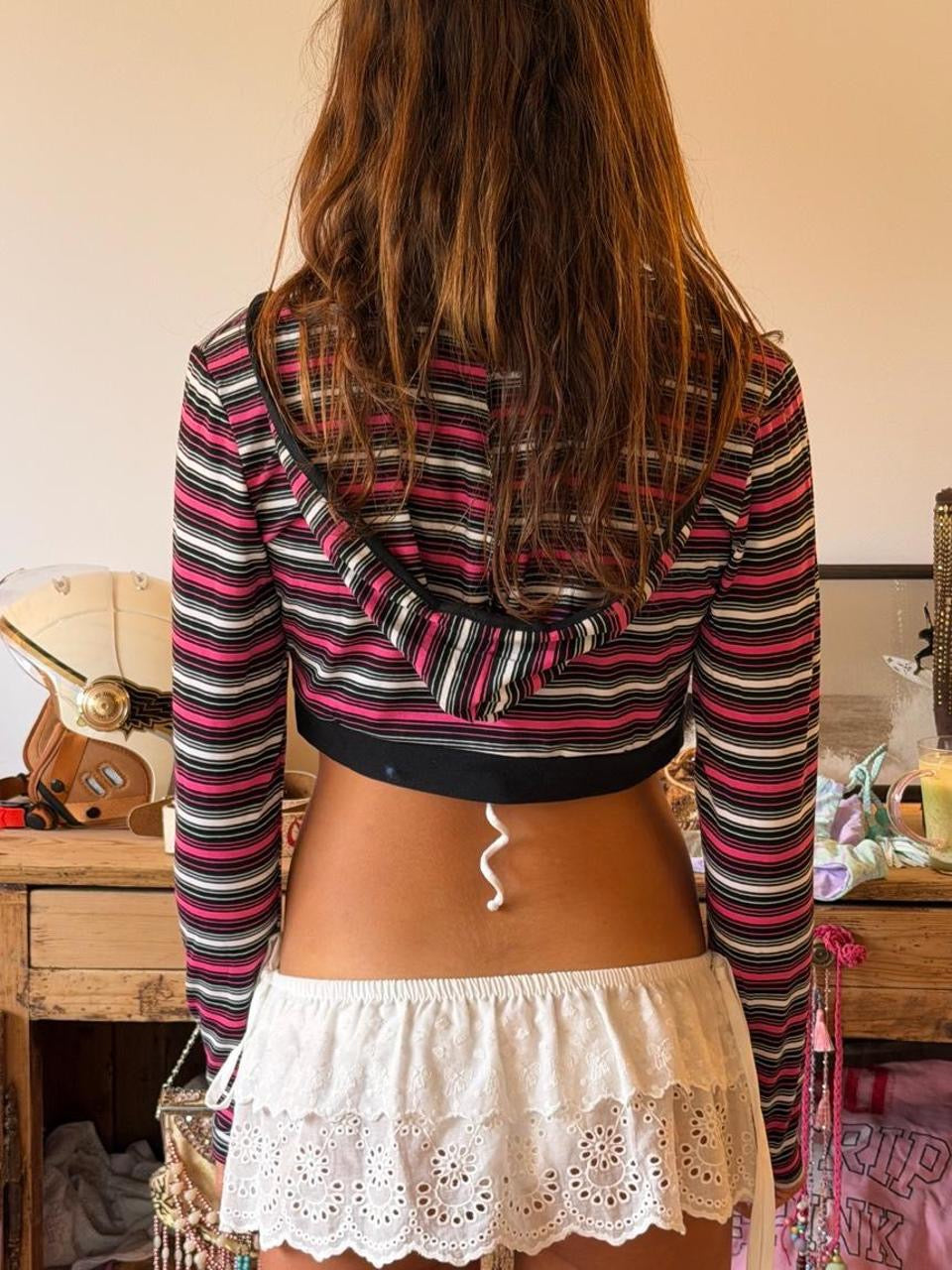 Vintage 00’s striped long sleeve top with hoodie