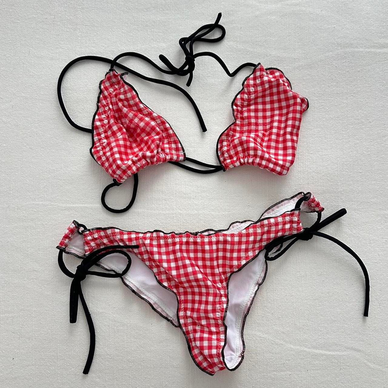 Vintage 90’s red gingham print bikini 🏝️