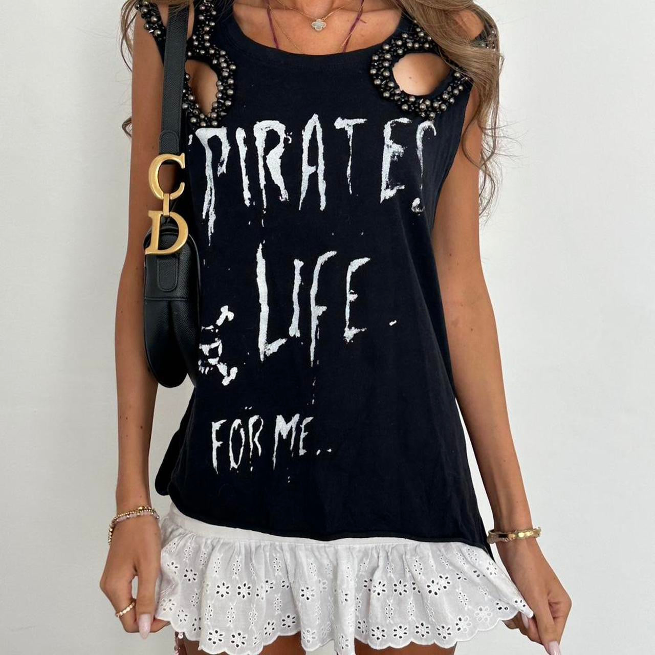 Vintage 00s distressed ‘Pirates life for me’ ☠️ graphic black top