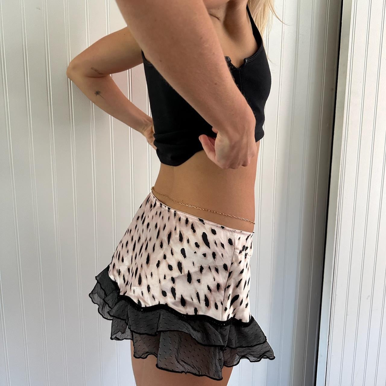 Vintage 90’s cheetah mini skirt