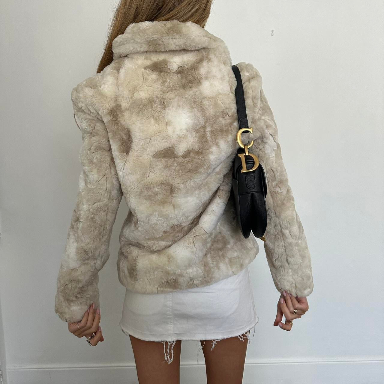 Vintage 2000’s cream & tan faux fur jacket