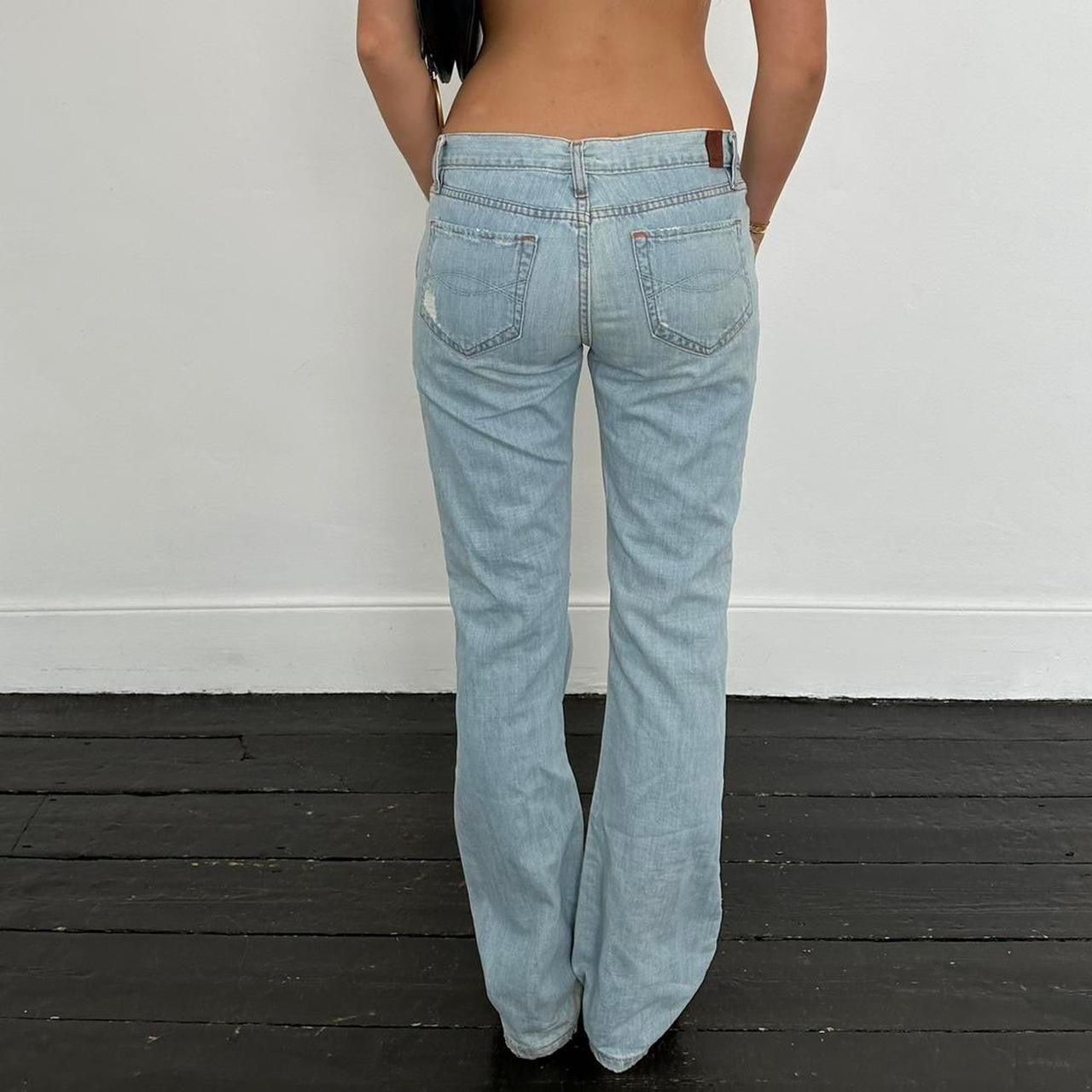Vintage early 2000s Abercrombie and Fitch blue wash relaxed jeans