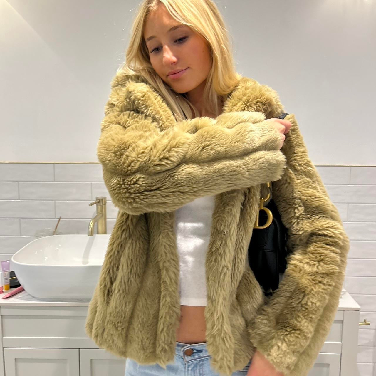 Vintage 2000’s faux fur jacket