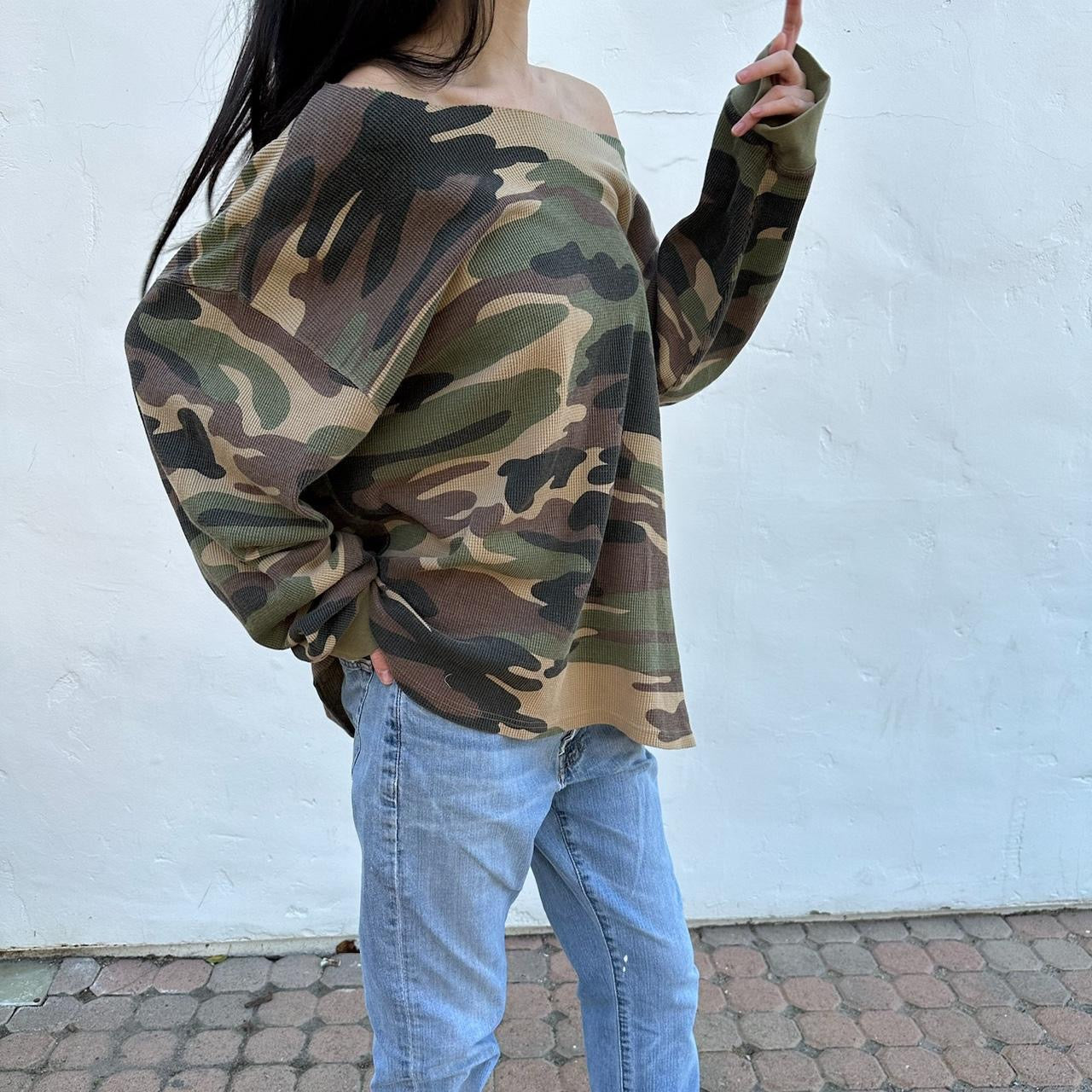 Vintage 90’s camouflage long sleeve top