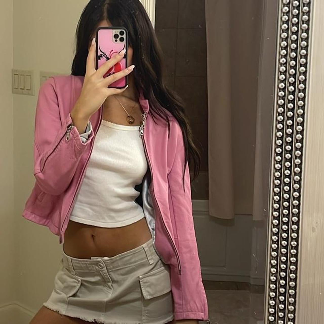 Vintage early 2000s pink leather jacket 🎀