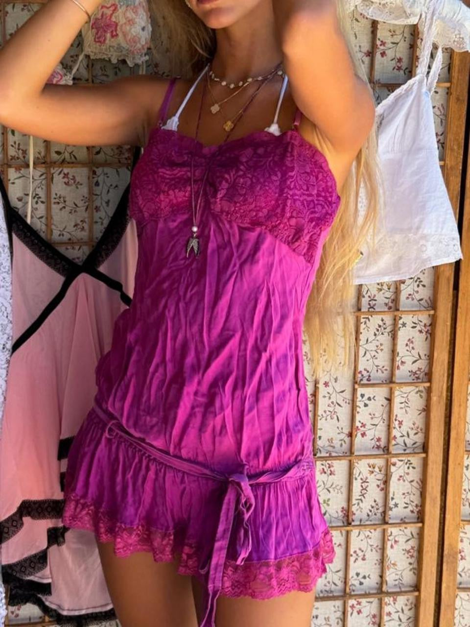 Vintage 00’s pink lace tie ruffle mini dress