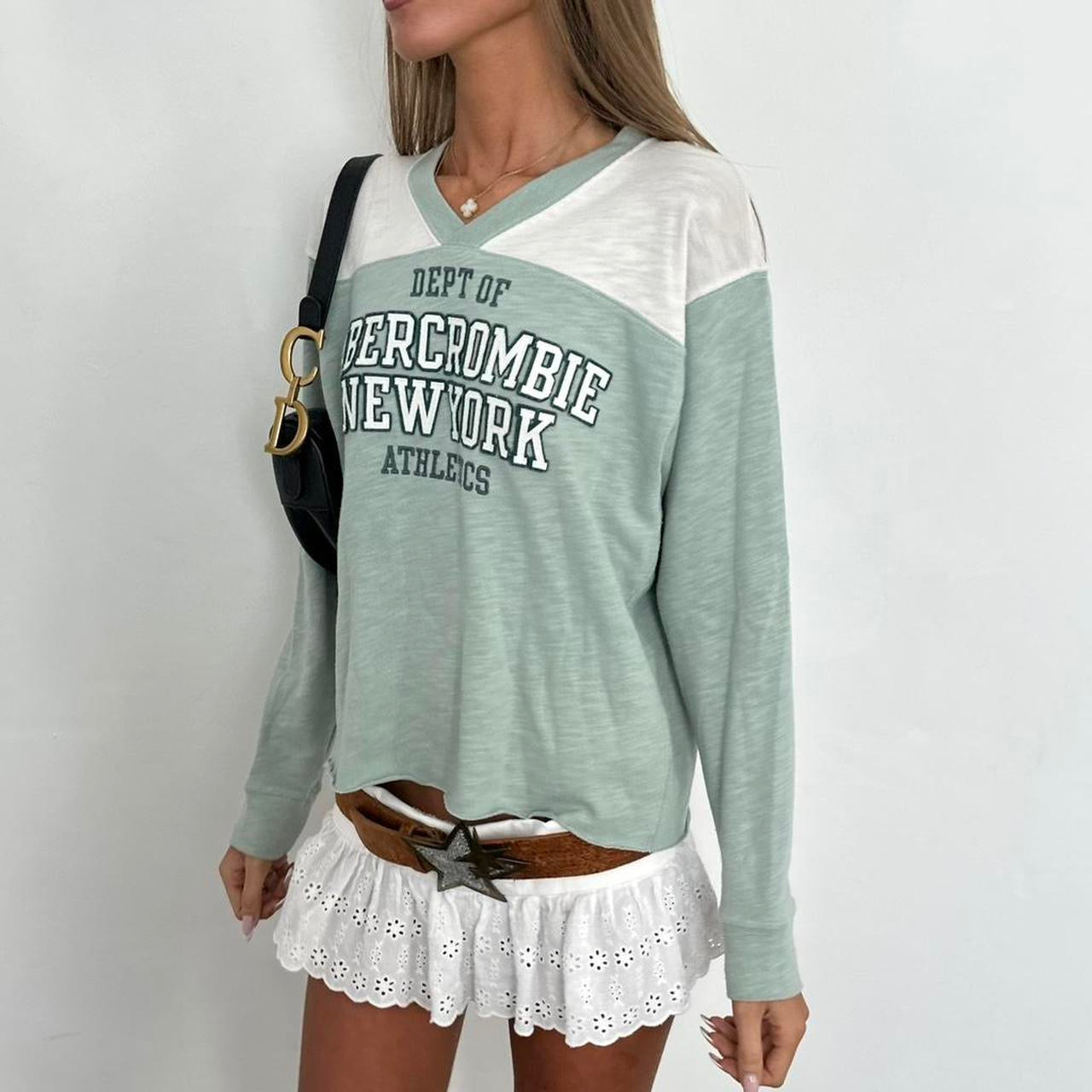 Vintage 00s Abercrombie and Fitch long sleeve jersey top