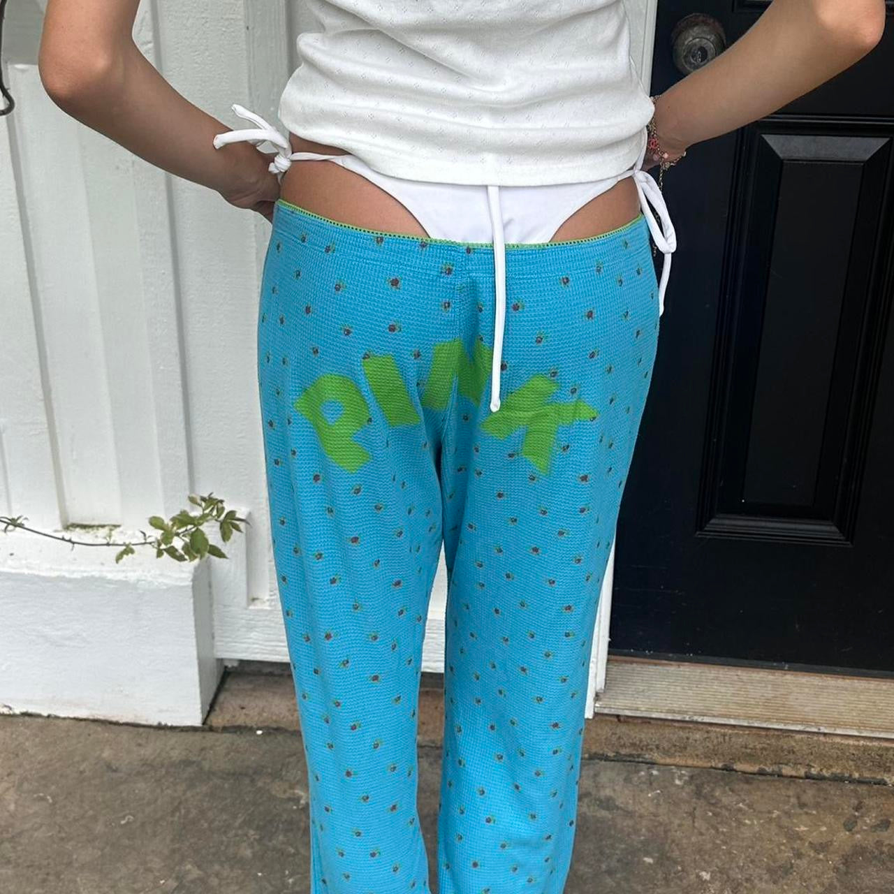 Vintage 2000’s Victoria’s Secret rare waffle material floral blue pants